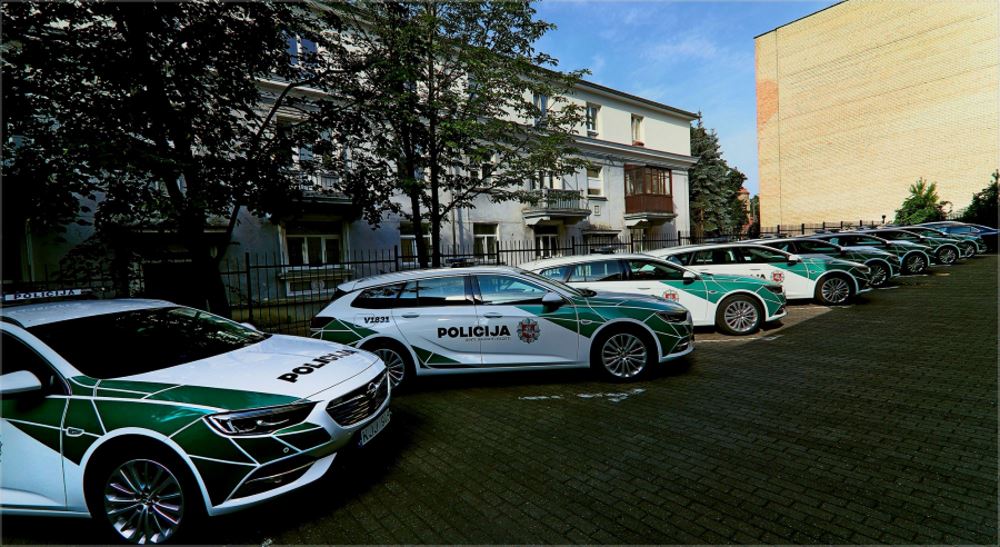 Policija Opel Insignia (1)